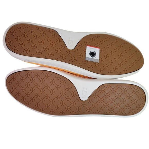 UGG Women's Sammy Breeze Sneaker (Size 9) - Picture 6 of 10